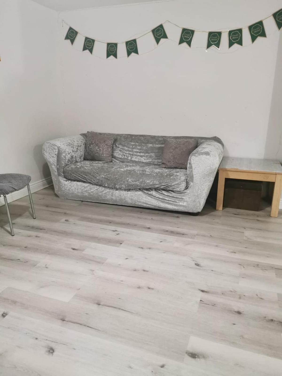 3 Bedroom Home Near Windsor Castle, Legoland, & Heathrow Slough Dış mekan fotoğraf